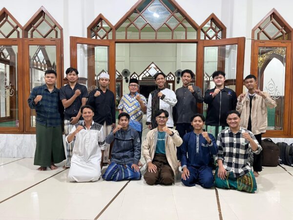 Membangun Pemimpin Berintegritas: Kegiatan MABIT Rumah Kepemimpinan di Masjid Muhajirin